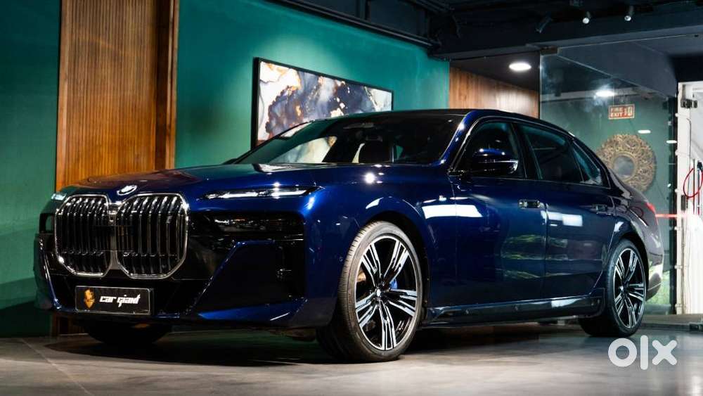 Bmw I7 Xdrive60, 2023, Electric