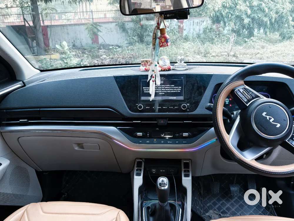 Kia Carens 1.5 Petrol Manual 2024