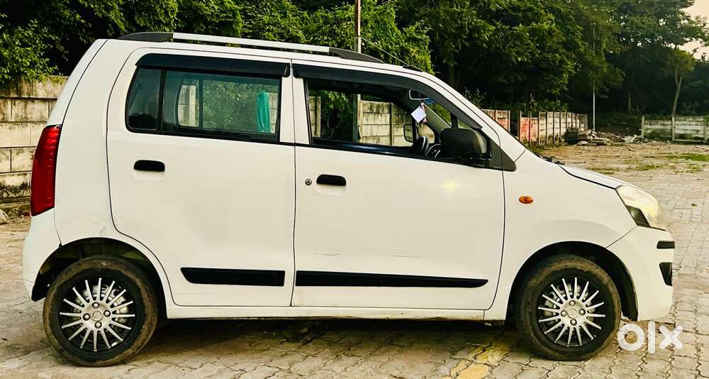 Maruti Suzuki Wagon R 1.0 Vxi, 2015, Petrol