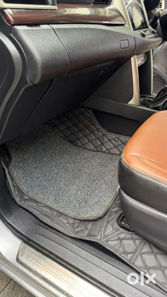 2019 Innova Crysta 2.4v Manual Single Owner Low Kilometres