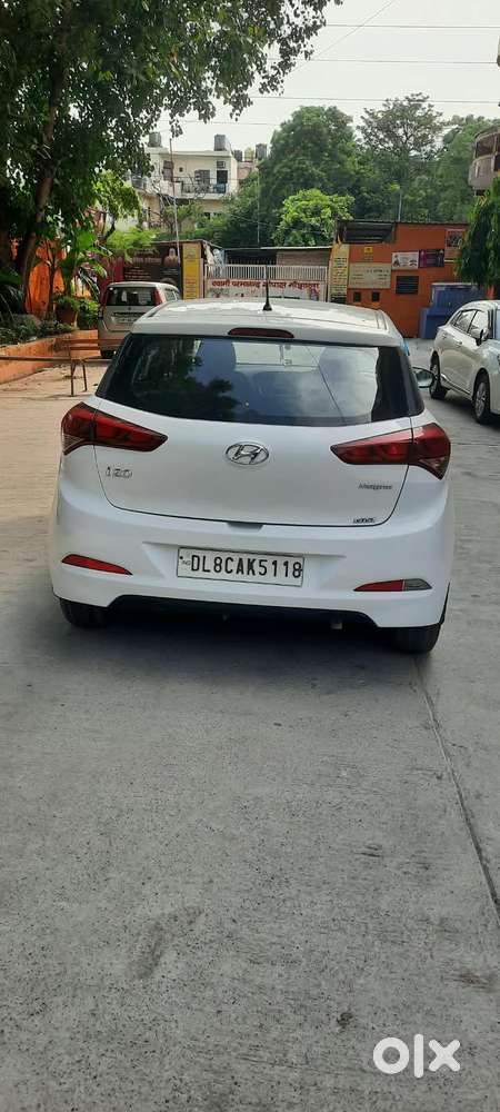 Hyundai I20 Petrol Cvt Magna Executive, 2015, Petrol