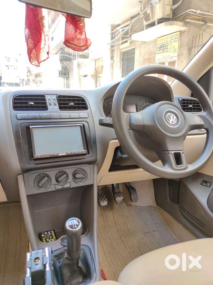 Volkswagen Vento 2010-2013 Petrol Comfortline, 2011, Petrol