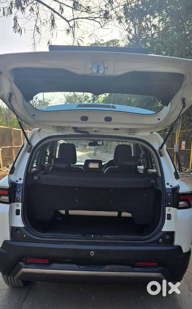 Maruti Suzuki Brezza 1.5 Lxi Cng, 2023, Cng & Hybrids