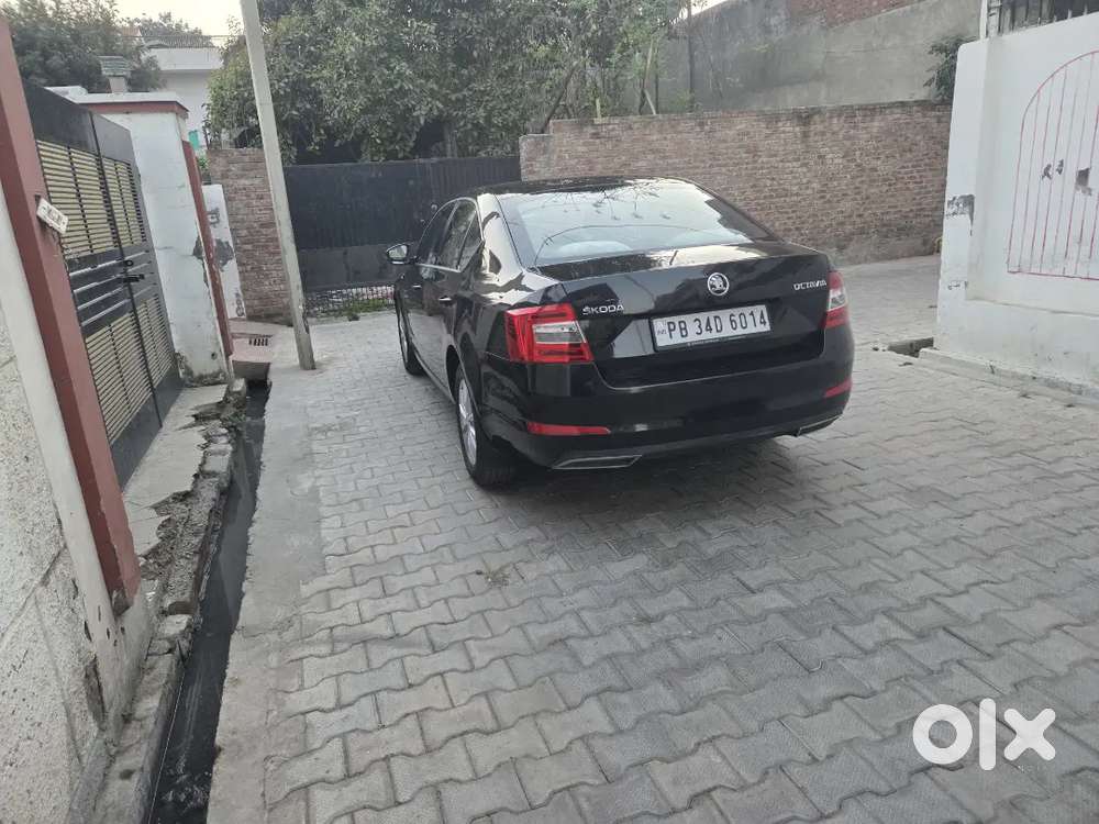Skoda Octavia Ambition Petrol 2014