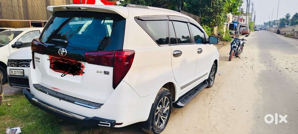 Toyota Innova Crysta 2017 Diesel Well Maintained