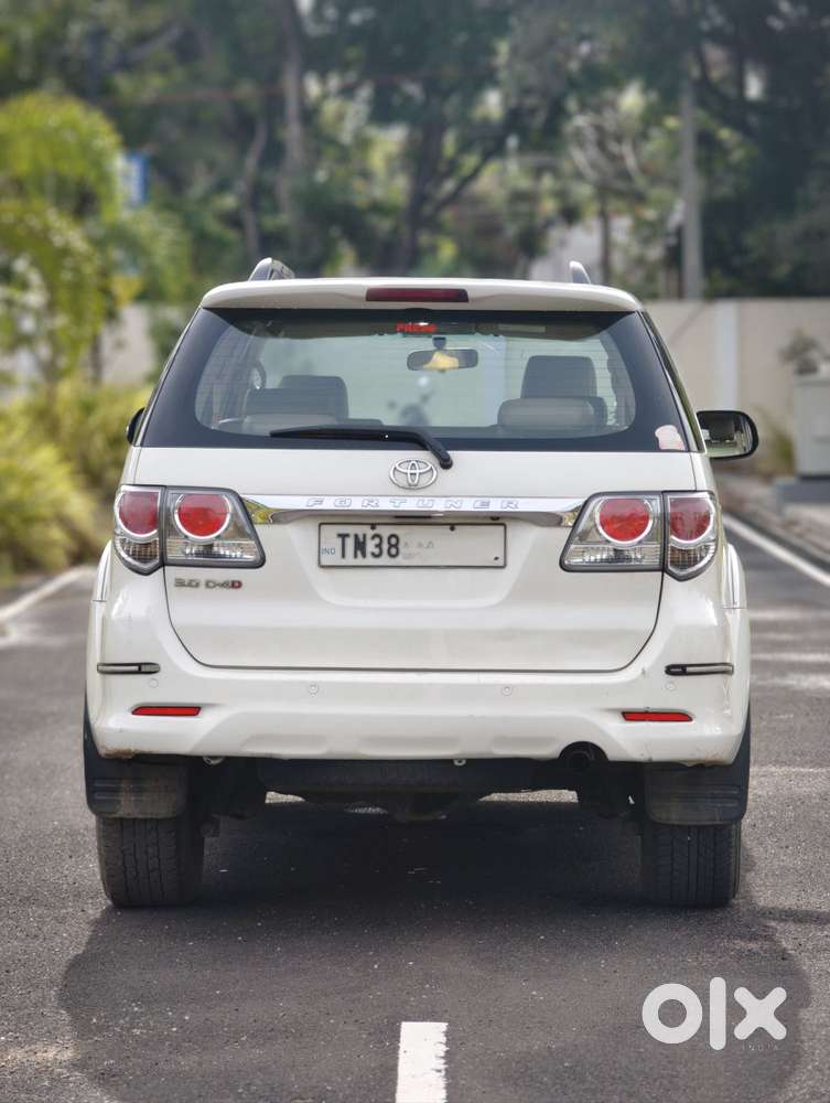 Toyota Fortuner 4x2 Manual, 2013, Diesel