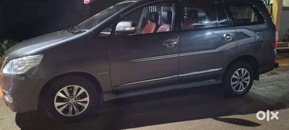Toyota Innova 2015 Diesel Well Maintained