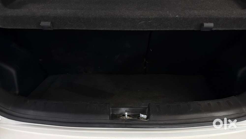 Maruti Suzuki Swift Vxi, 2015, Petrol