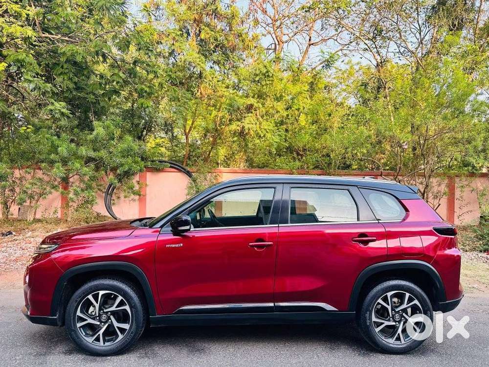 Toyota Urban Cruiser Hyryder 1.5 V Hybrid, 2023, Cng & Hybrids
