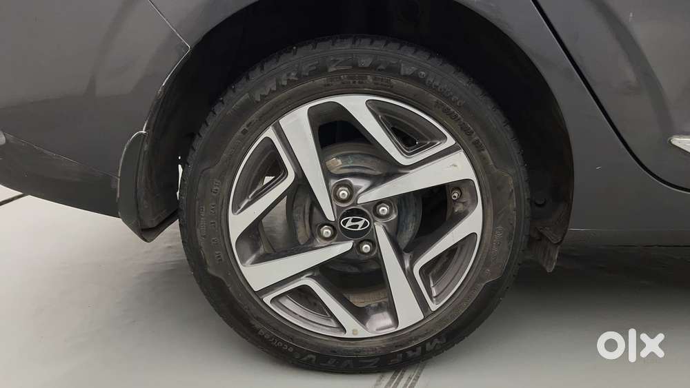 Hyundai Aura 1.2 Sx Cng, 2023, Cng & Hybrids