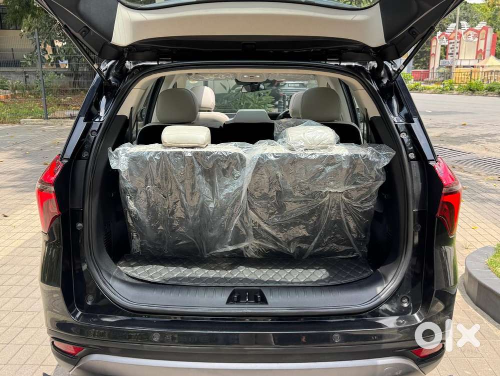 Mahindra Xuv700 2.2 Ax 7 Diesel At Str, 2024, Diesel