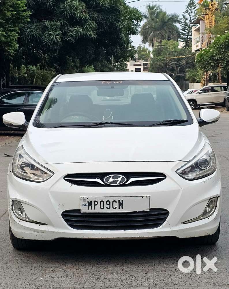 Hyundai Verna Vtvt 1.6 Sx, 2014, Petrol
