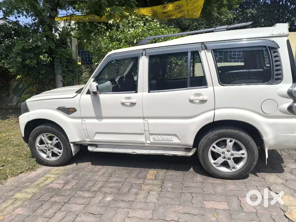 Mahindra Scorpio 2015 Diesel Manual