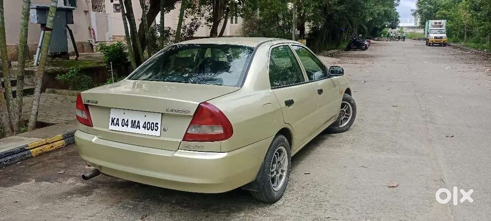 Mitsubishi Lancer 2000 Diesel 85000 Km Driven