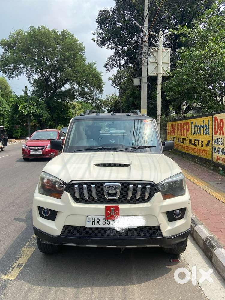 Mahindra Scorpio 2015