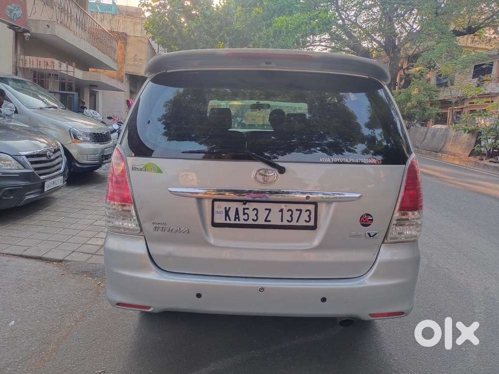 Toyota Innova 2.5 Vx 8 Str Bs-iii, 2011, Diesel