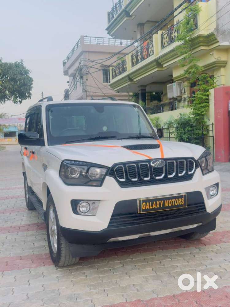 Mahindra Scorpio S10, 2015, Diesel