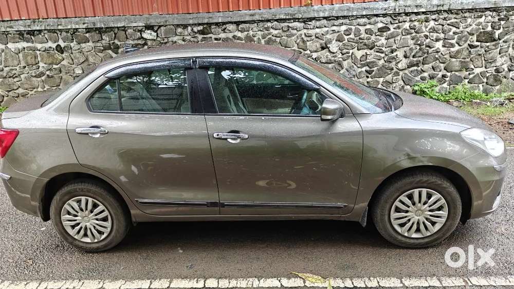 Maruti Suzuki Dzire 1.2 Vxi 2021