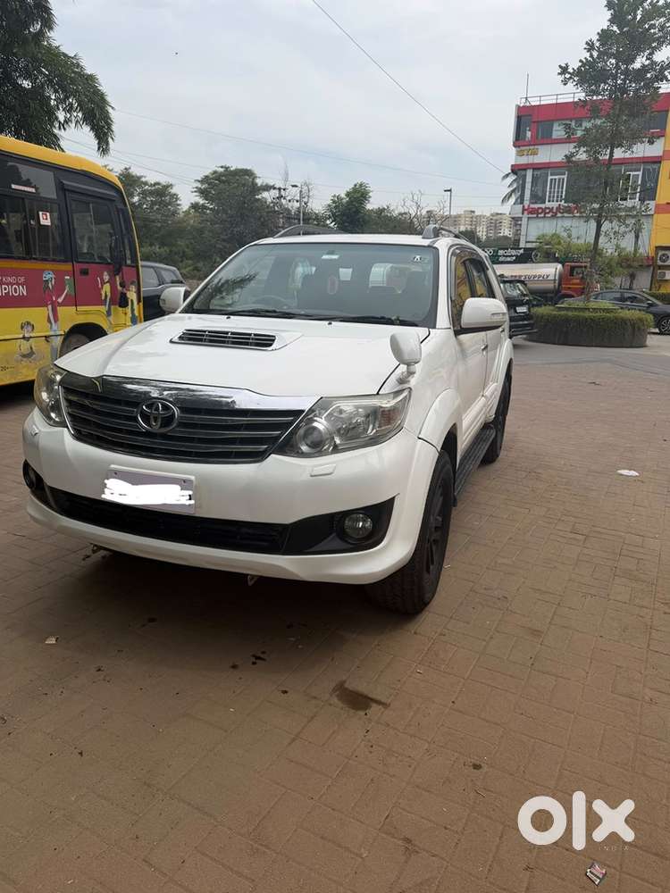 Toyota Fortuner Diesel 2012