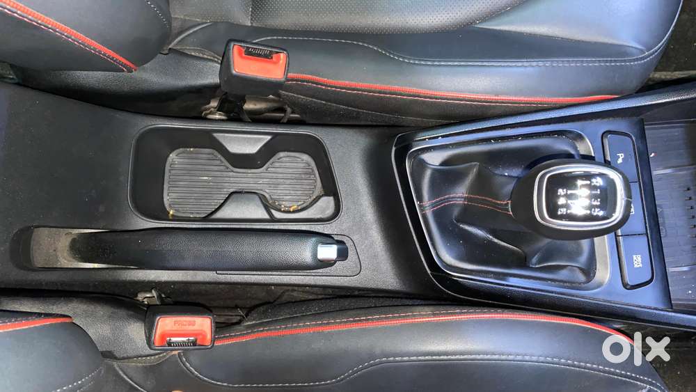 Hyundai Verna 1.5 Sx (o) Petrol Mt, 2023, Petrol