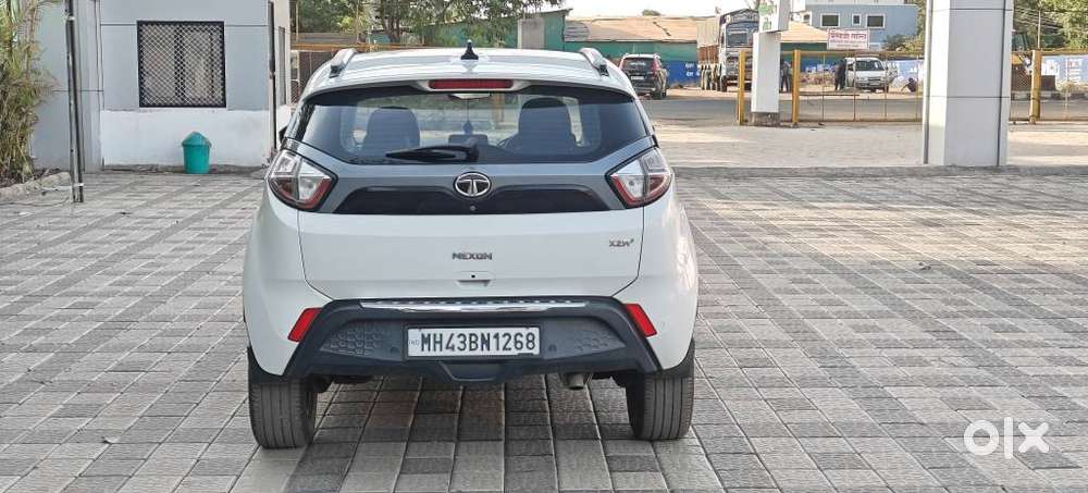 Tata Nexon Amt Xza Plus, 2017