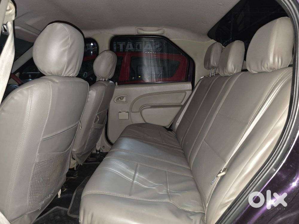 Mahindra Renault Logan Edge 1.4 Glx, 2010, Petrol