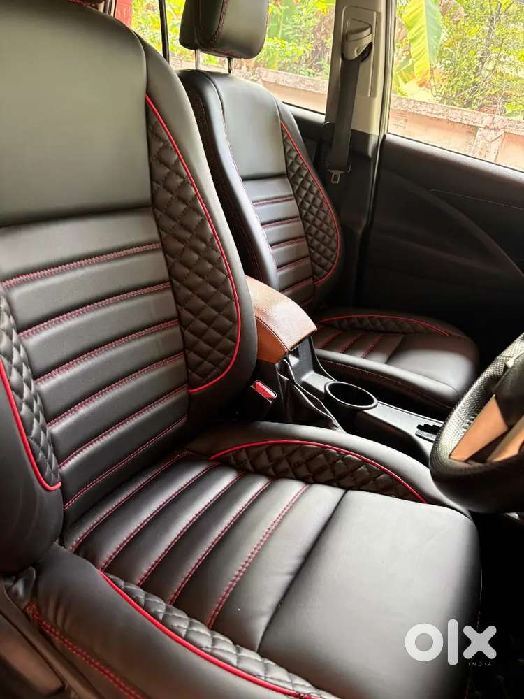 Innova Crysta 2.8g Well Maintained