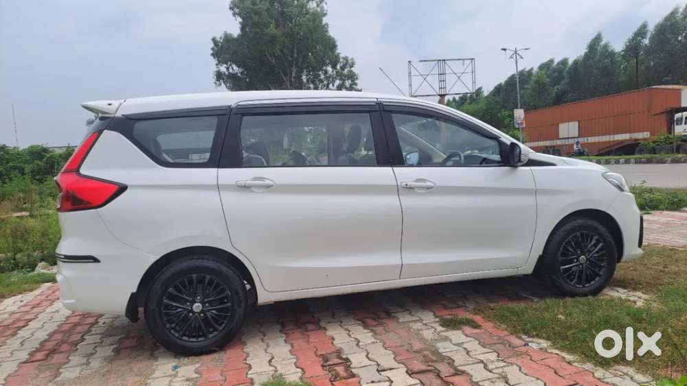 Maruti Suzuki Ertiga Vxi Cng, 2022, Cng & Hybrids