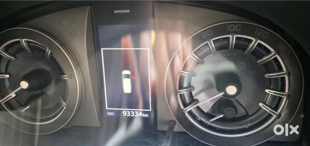 Toyota Innova Crysta 2.4 V 2017