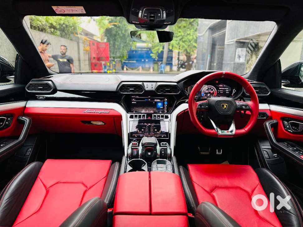 Lamborghini Urus V8, 2021, Petrol