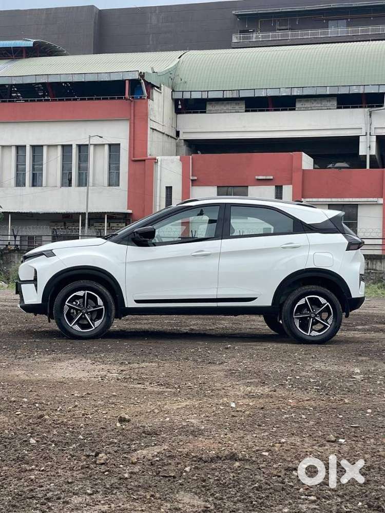 Tata Nexon Creative Plus 1.2 Revotron Petrol 7dca, 2025, Petrol