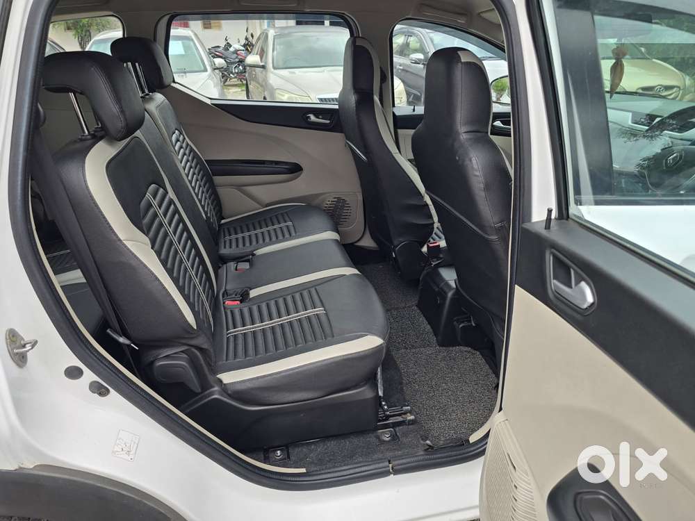 Renault Triber Rxz Easy-r Amt Dual Tone, 2022, Petrol