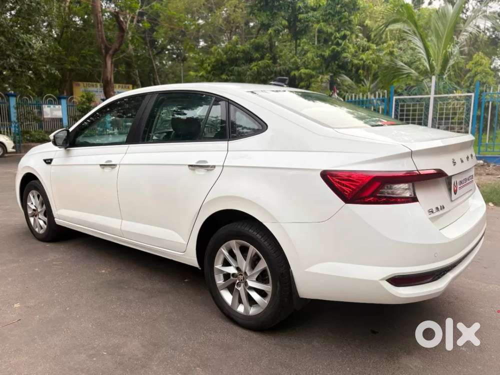 Skoda Slavia Ambition 1.0l Tsi Mt, 2023, Petrol