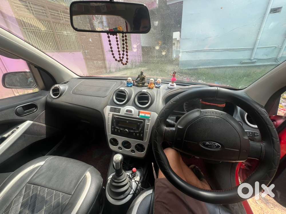 Ford Figo Petrol Titanium 2011