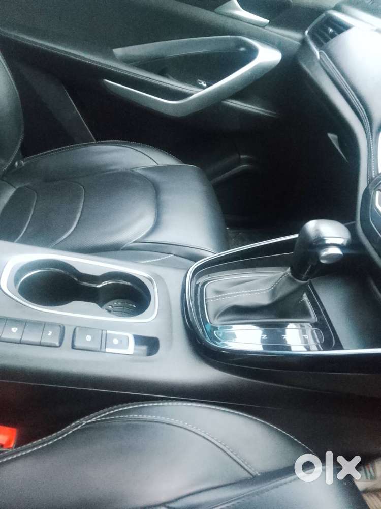 Mg Hector Plus 2021 Sharp