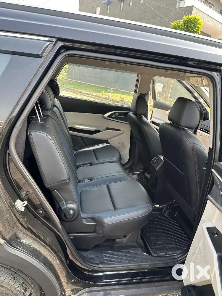 Kia Carens Premium Optional Petrol