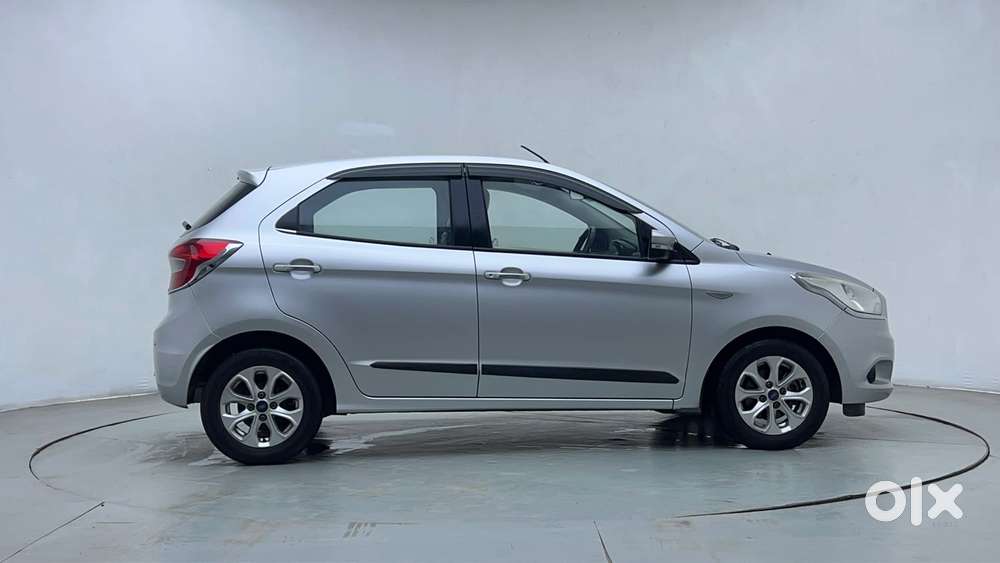 Ford Figo Petrol Titanium, 2016, Petrol