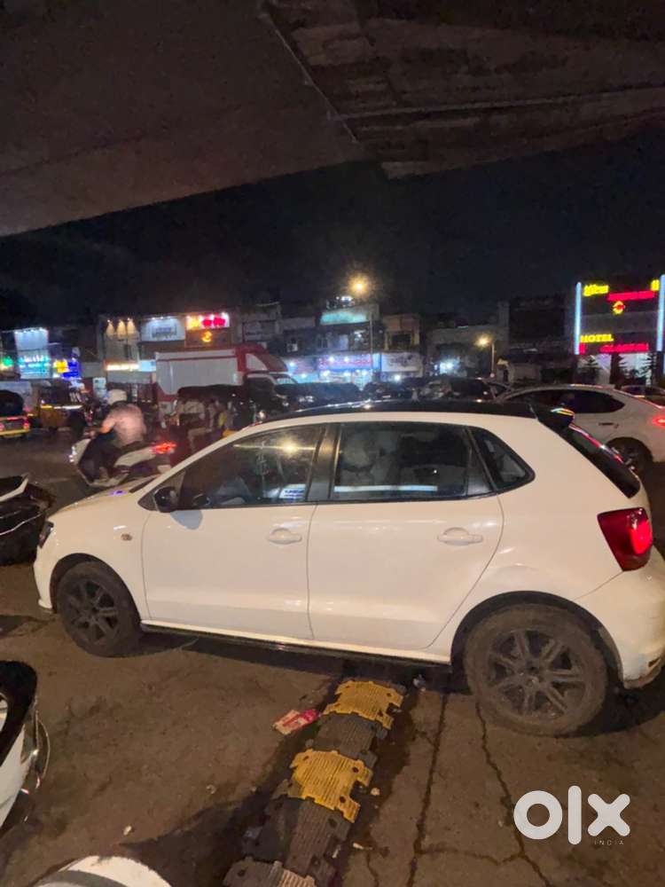 Volkswagen Polo Petrol Manual 2012