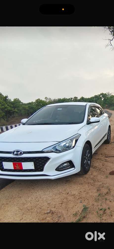 Hyundai Elite I20 2020 Petrol 120000 Km Driven