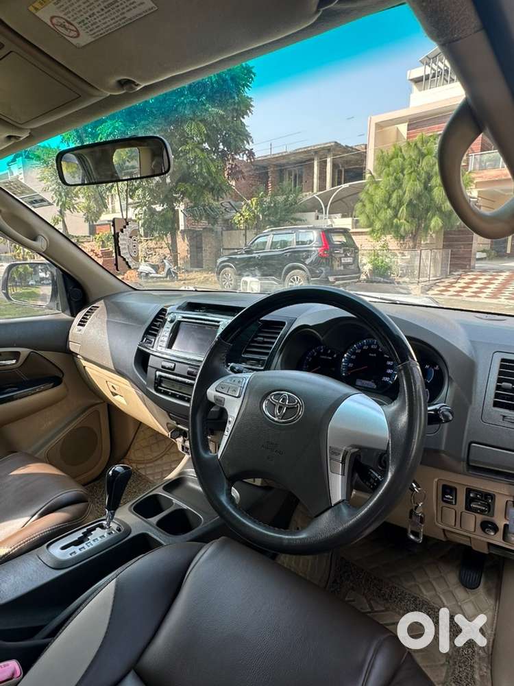 Toyota Fortuner Diesel 2012