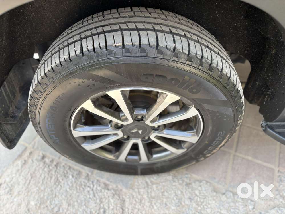 Mahindra Scorpio N Z4 Petrol Mt 7 Str, 2025, Petrol