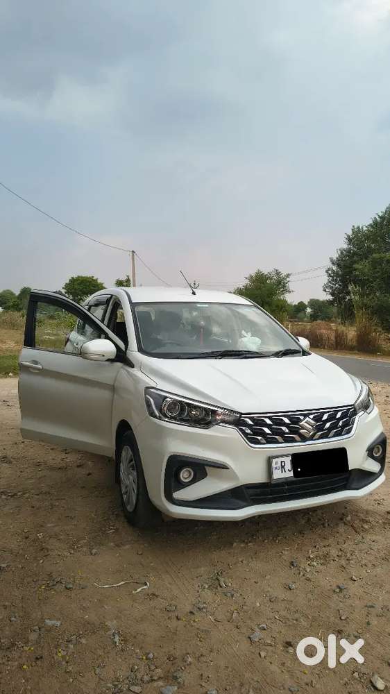 Maruti Suzuki Ertiga Vxi 2025