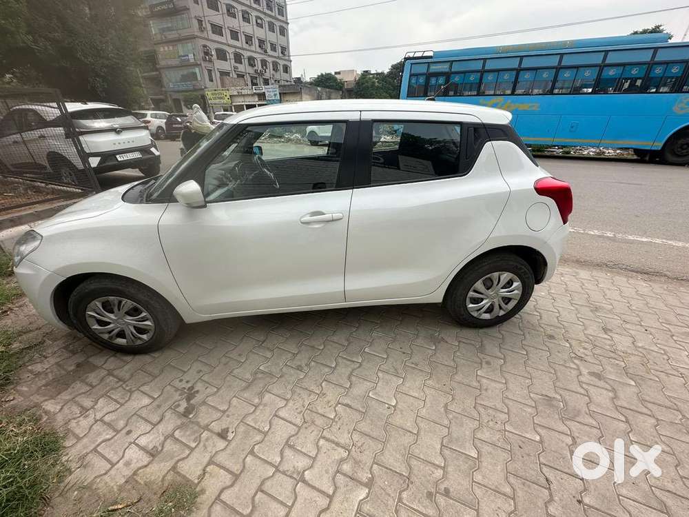 Maruti Suzuki Swift 2021 Petrol 49000 Km Driven