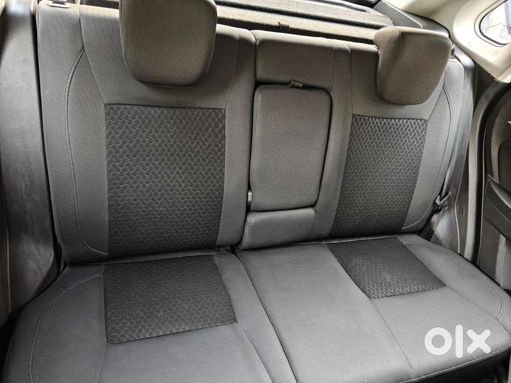 Maruti Suzuki Brezza Zdi+ Dual Tone, 2017, Diesel