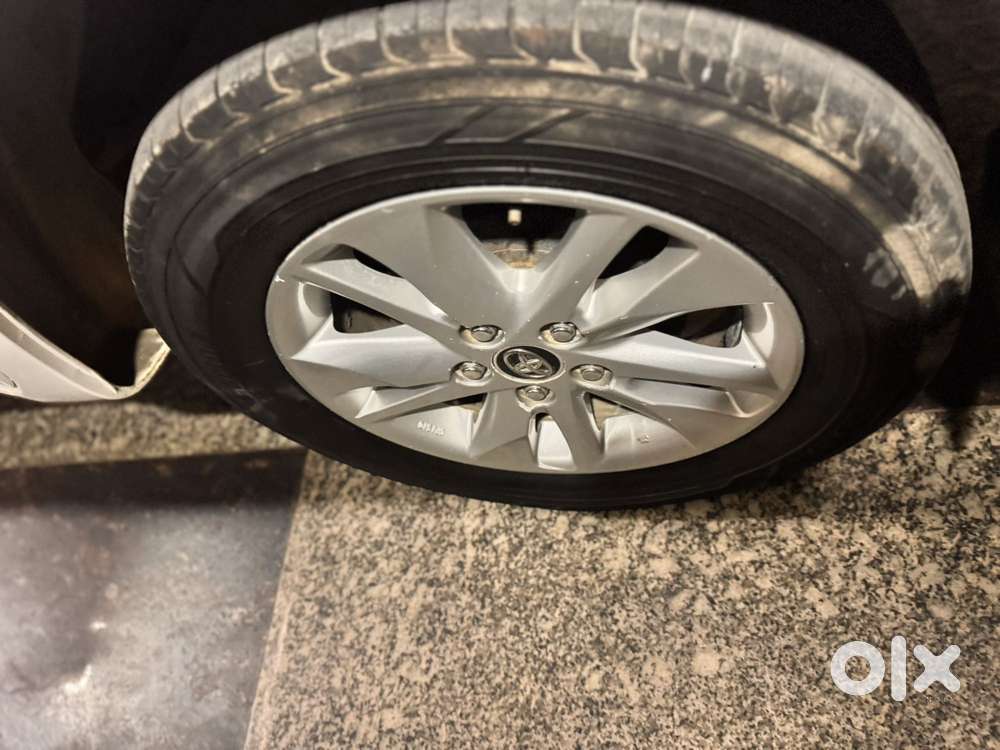 Toyota Innova Crysta 2.4 Vx Mt 8s, 2017, Diesel