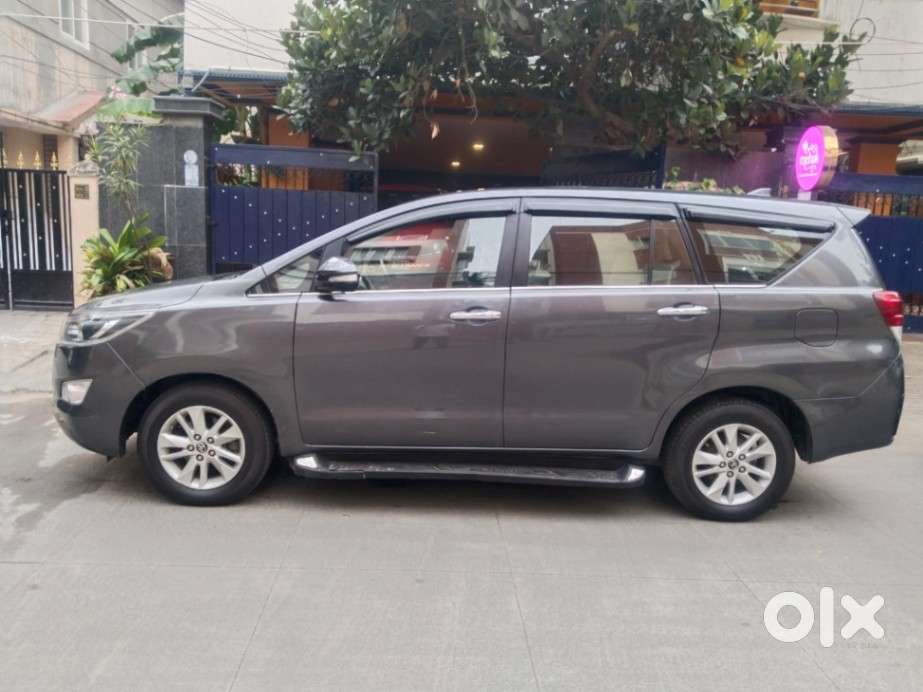 Toyota Innova Crysta 2.4 V, 2016, Diesel