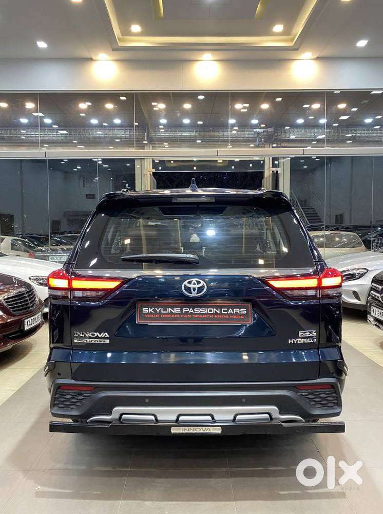 Toyota Innova Hycross 2.0 Zx Hybrid 7 Str, 2024, Petrol