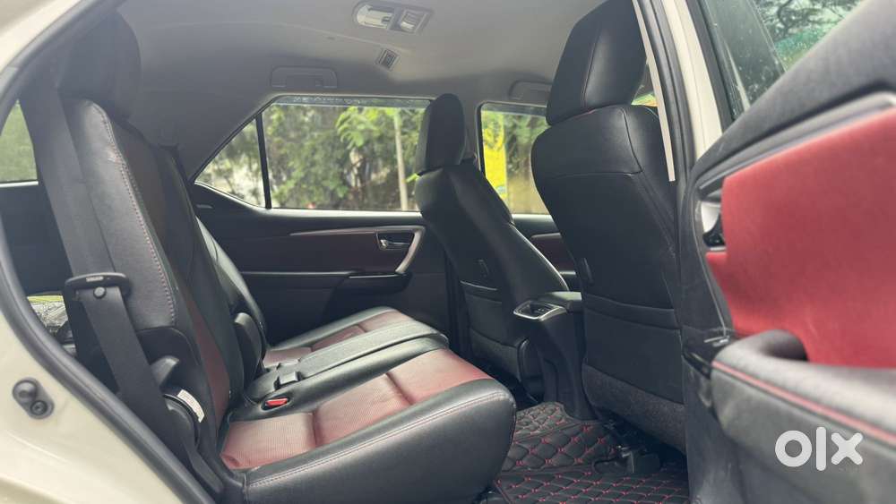 Toyota Fortuner Legender 4x2 At 2.8, 2024, Diesel
