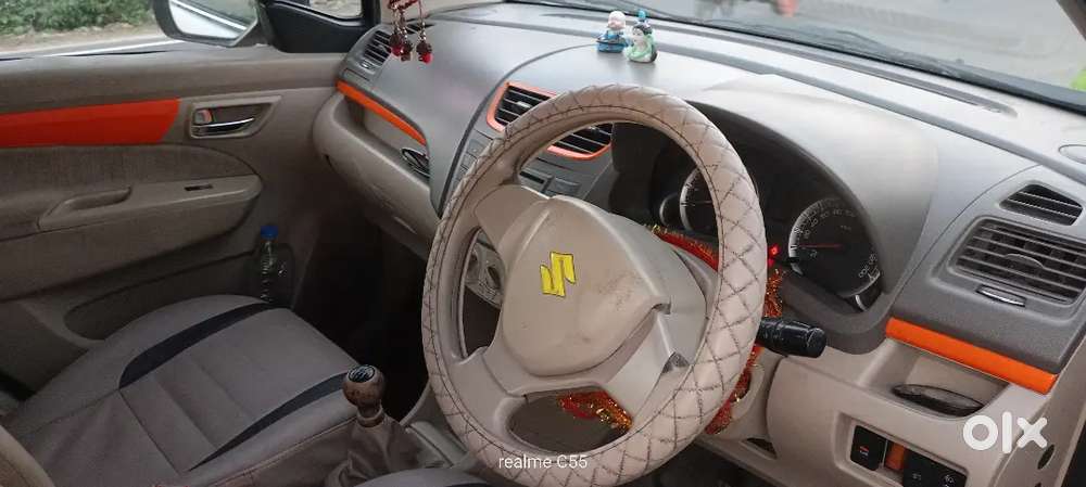 Maruti Suzuki Ertiga 2013 Petrol 70000 Km Driven