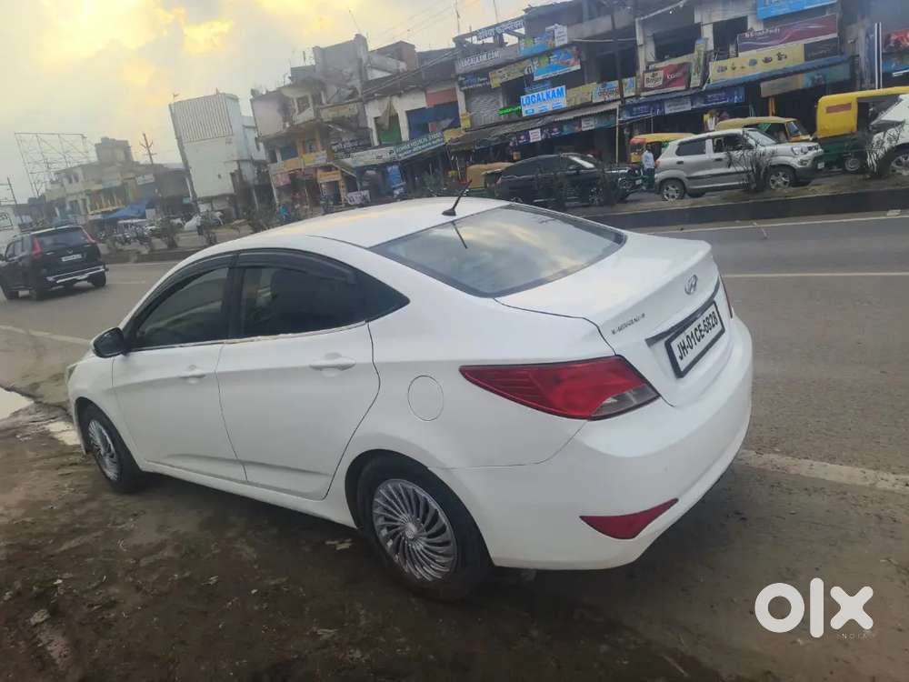 Hyundai Verna 2017
